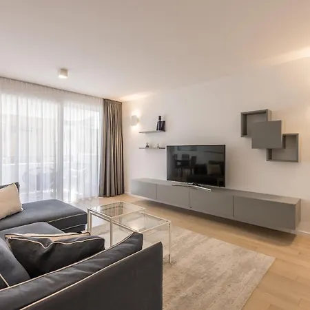 Beata Elegance * سبليت